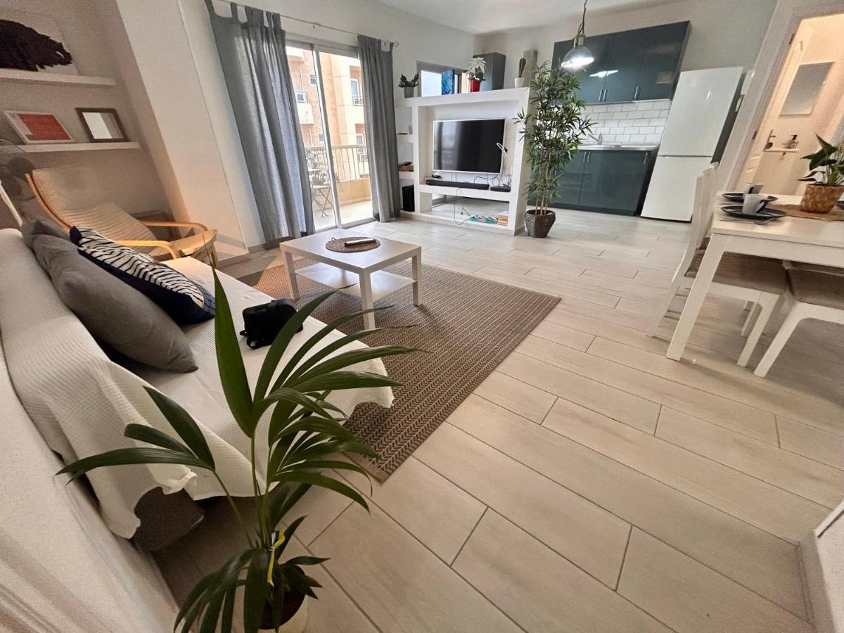 Alquilaencanarias- Medano Beach Tarajal 엘메다노 외부 사진